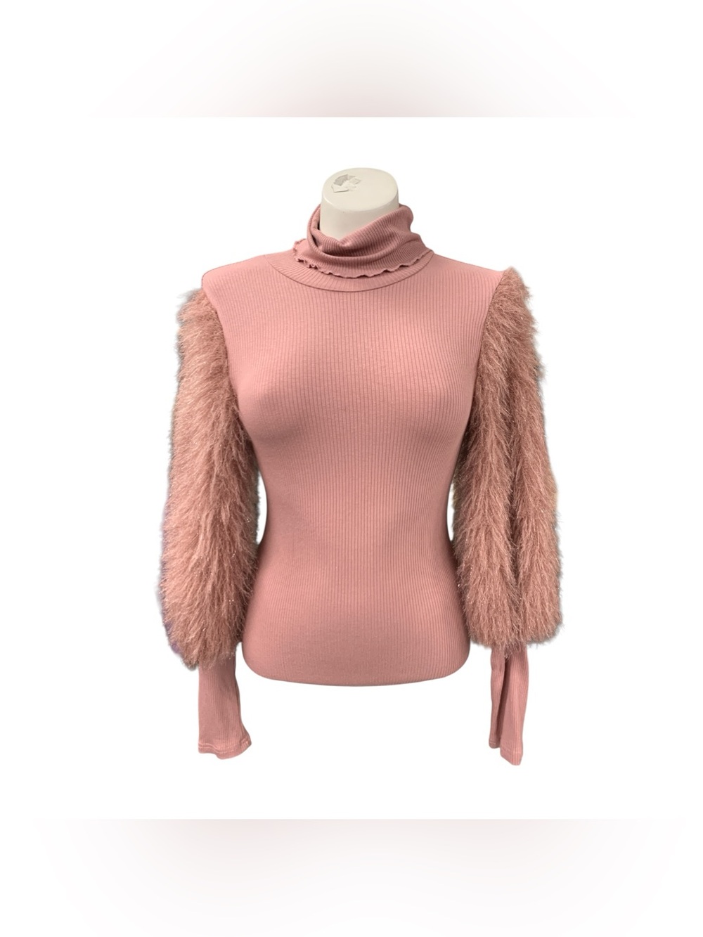 Ribbed Turtleneck Sweater with Faux-Fur Sleeves - Pink Size M